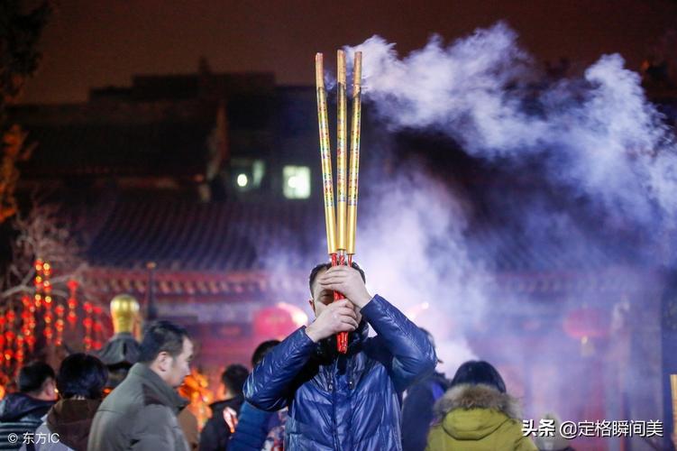 今日特码科普！雍和宫抢头香大场面,百科词条爱好_澳彩资料网